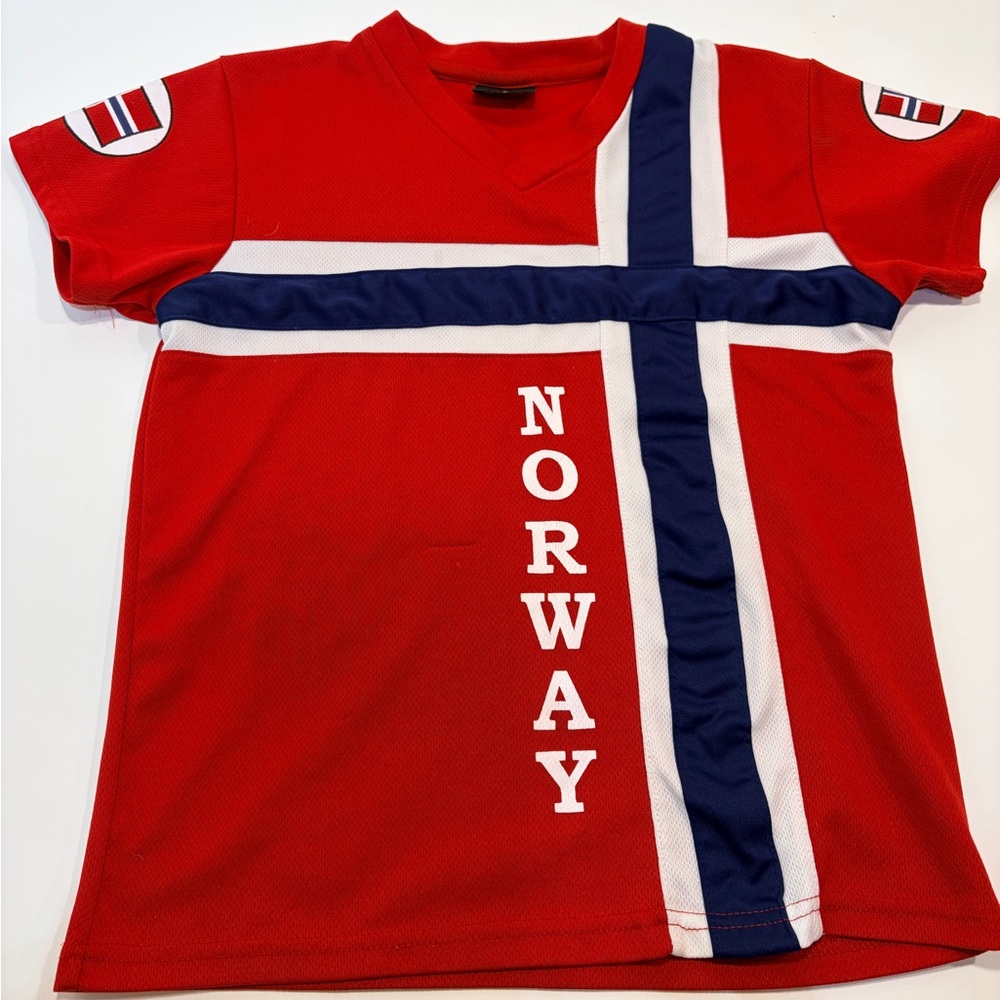 Norway youth boys shirt jersey size 8-10 red blue white flag v neck short sleeve